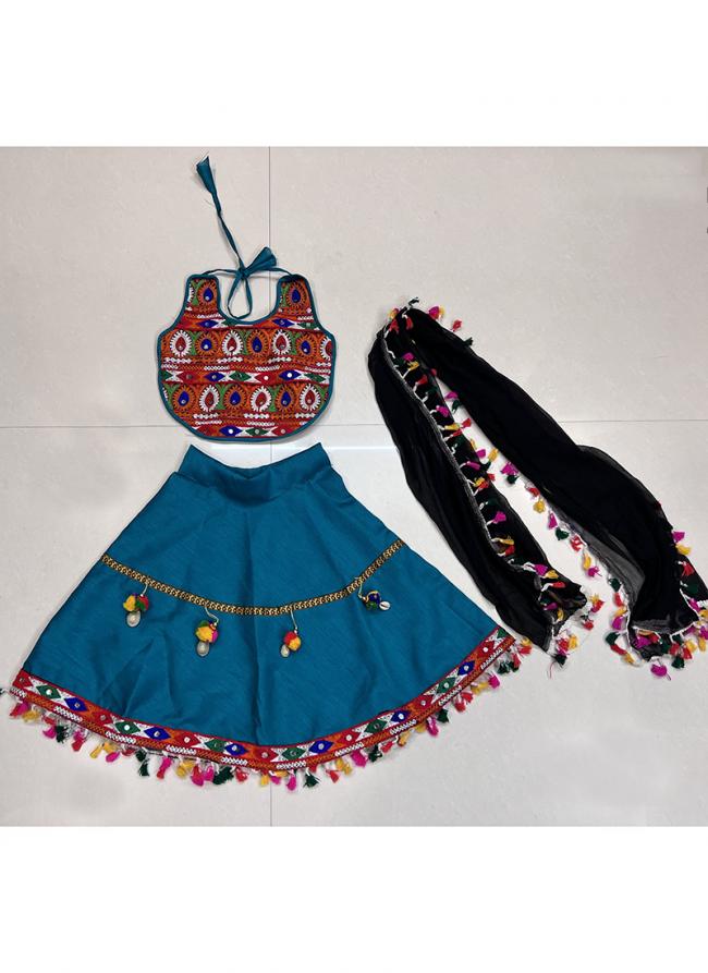 Art Silk Green Navratri Wear Kutchi Work Readymade Kids Lehenga Choli